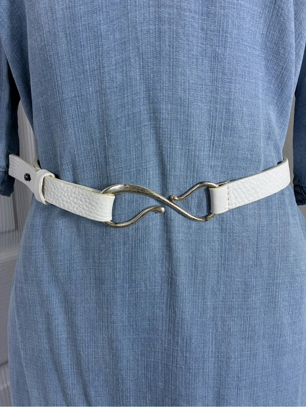 Coldwater Creek Womens belt Sz L/XL white genuine leather silver hook buckle